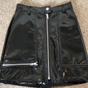 Urban outfitters glossy leather skirt size xs